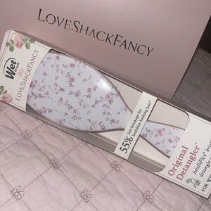 LoveShackFancy x Wet Brush Original Detangler